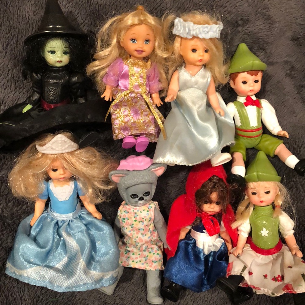 Mini Dolls (Set of 8)-Hansel & Gretel, Witch, etc.